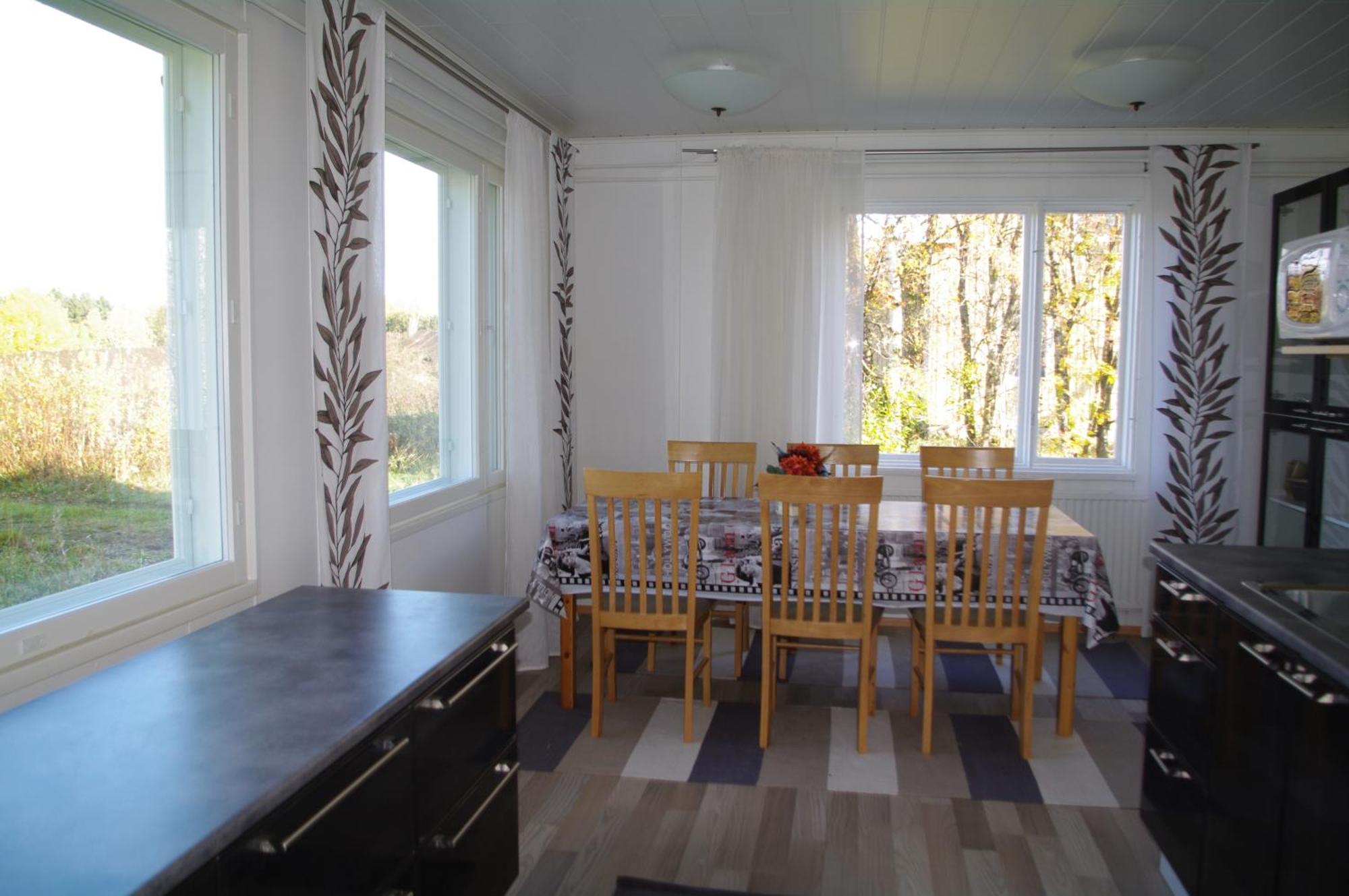 Aneen Loma Vacation And Cottages Posio Room photo
